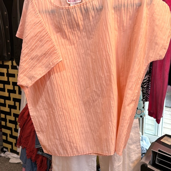PTP 26 inches length 25 inches light peach top - Picture 3 of 4